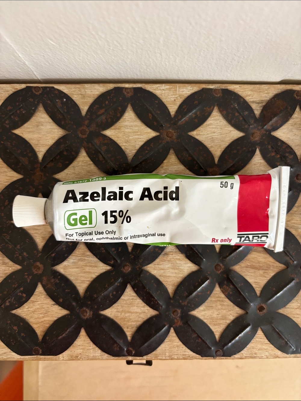 Azelaiac Acid Gel 15% Topical Tube